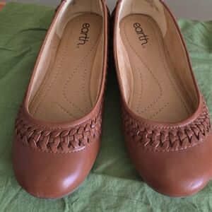 Earth Woven Toe Brown Ballet Flats